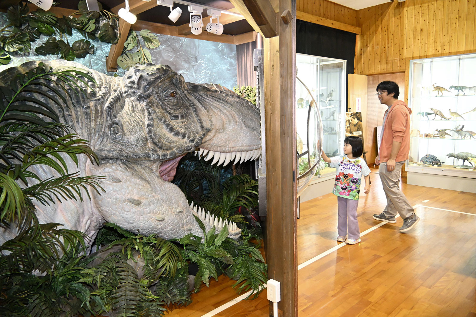 わざわざ行ってる！「海洋堂ホビー館四万十」親子連れで高知の山奥が