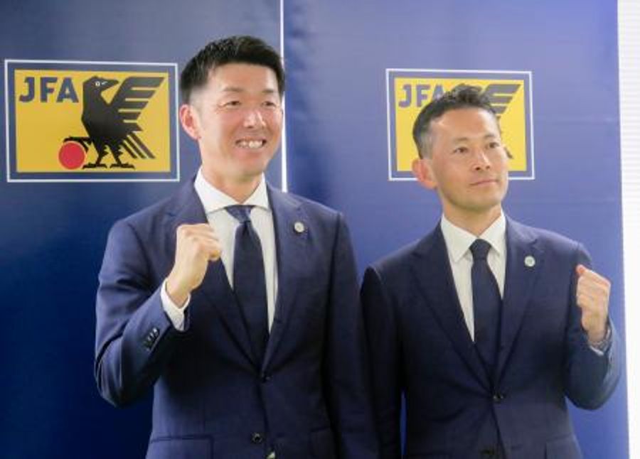 W杯選出の荒木友輔主審が抱負 松江市職員の三原純副審も | 高知新聞
