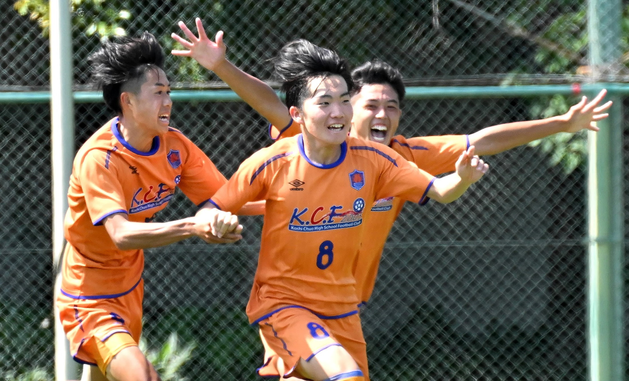 昨夏、前橋育英を撃破した「夏将軍」の威容 サッカー男子、高知中央が2連覇―県体2026 | 高知新聞