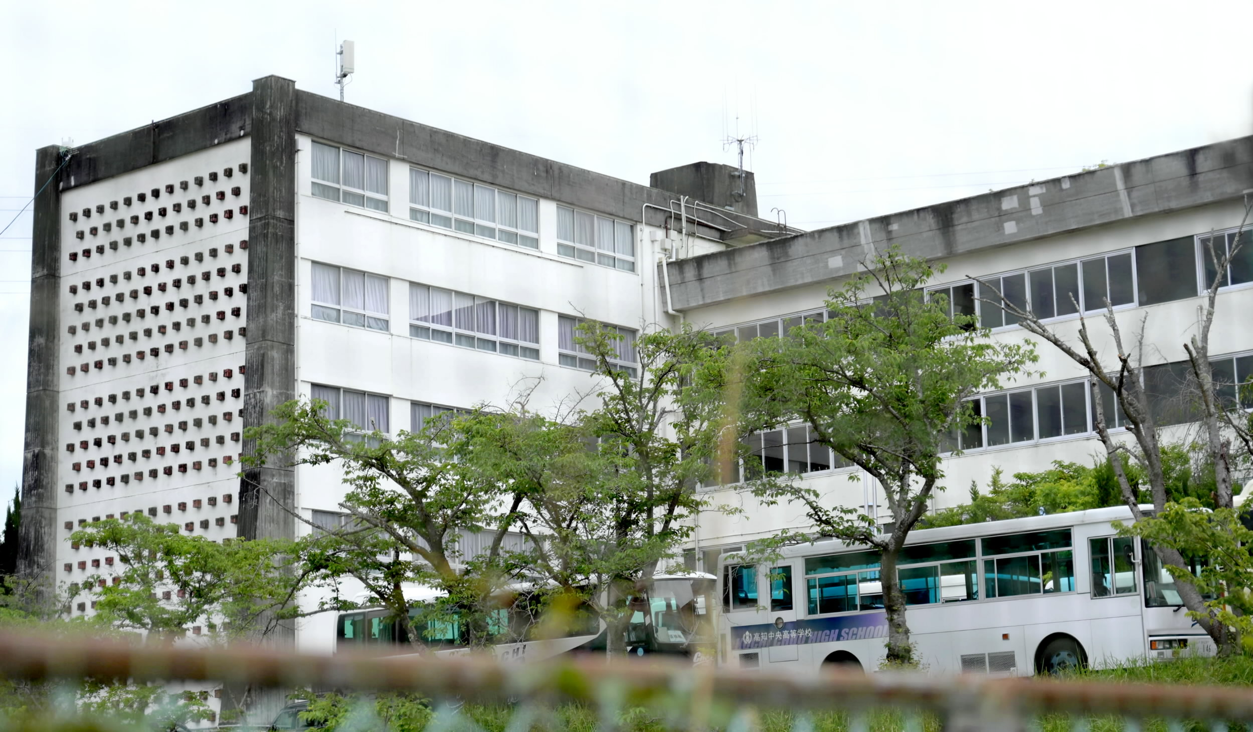 寮生3食コンビニ中心に 高知中央高校が食堂廃止 6月から 保護者困惑