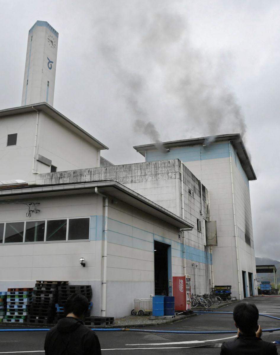 その捨て方、大丈夫？ 全国で相次ぐリチウムイオン電池の発火 土佐市
