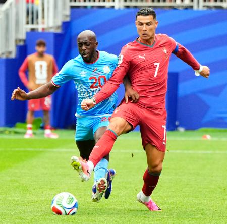 イングランド、初戦に快勝 サッカーW杯第7日 | 高知新聞