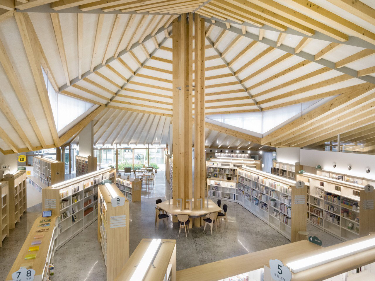 地域の図書館での特別イベント、気軽に参加を