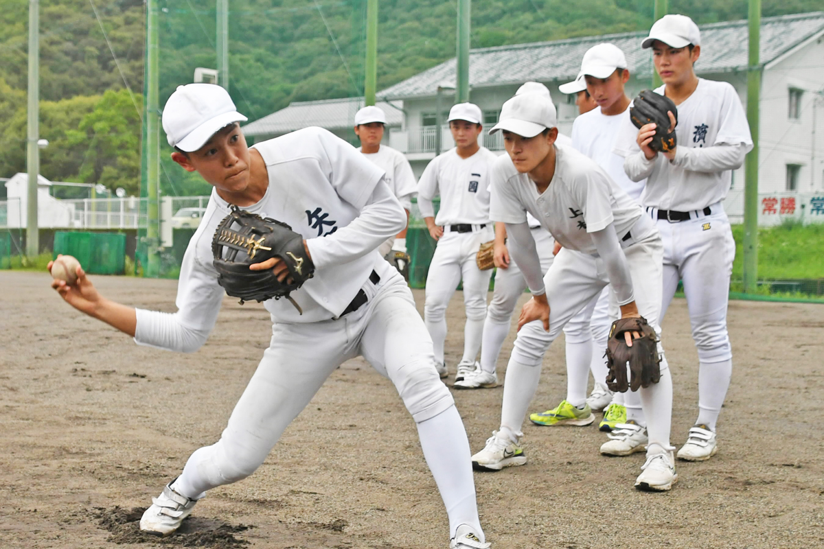 目指せ甲子園！全国高校野球選手権・高知大会24チームの横顔（2