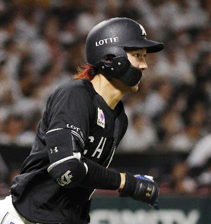 ソ1―8ロ（4日） ロッテ、二回に一挙7得点 | 高知新聞