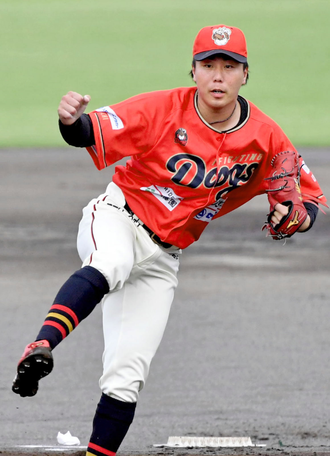 前期MVP 高知ファイティングドッグスは斉藤伸治投手 四国アイランド