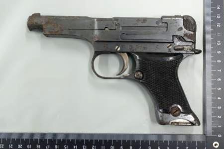 民家で旧陸軍の拳銃発見 発射能力も確認、島根 | 高知新聞