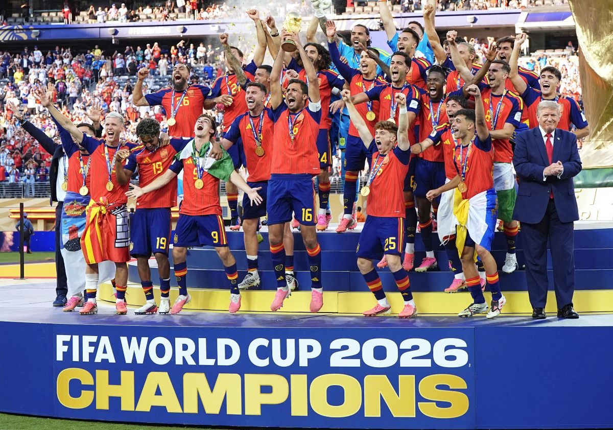 サッカーのワールドカップ スペインが2度目の優勝 | 高知新聞