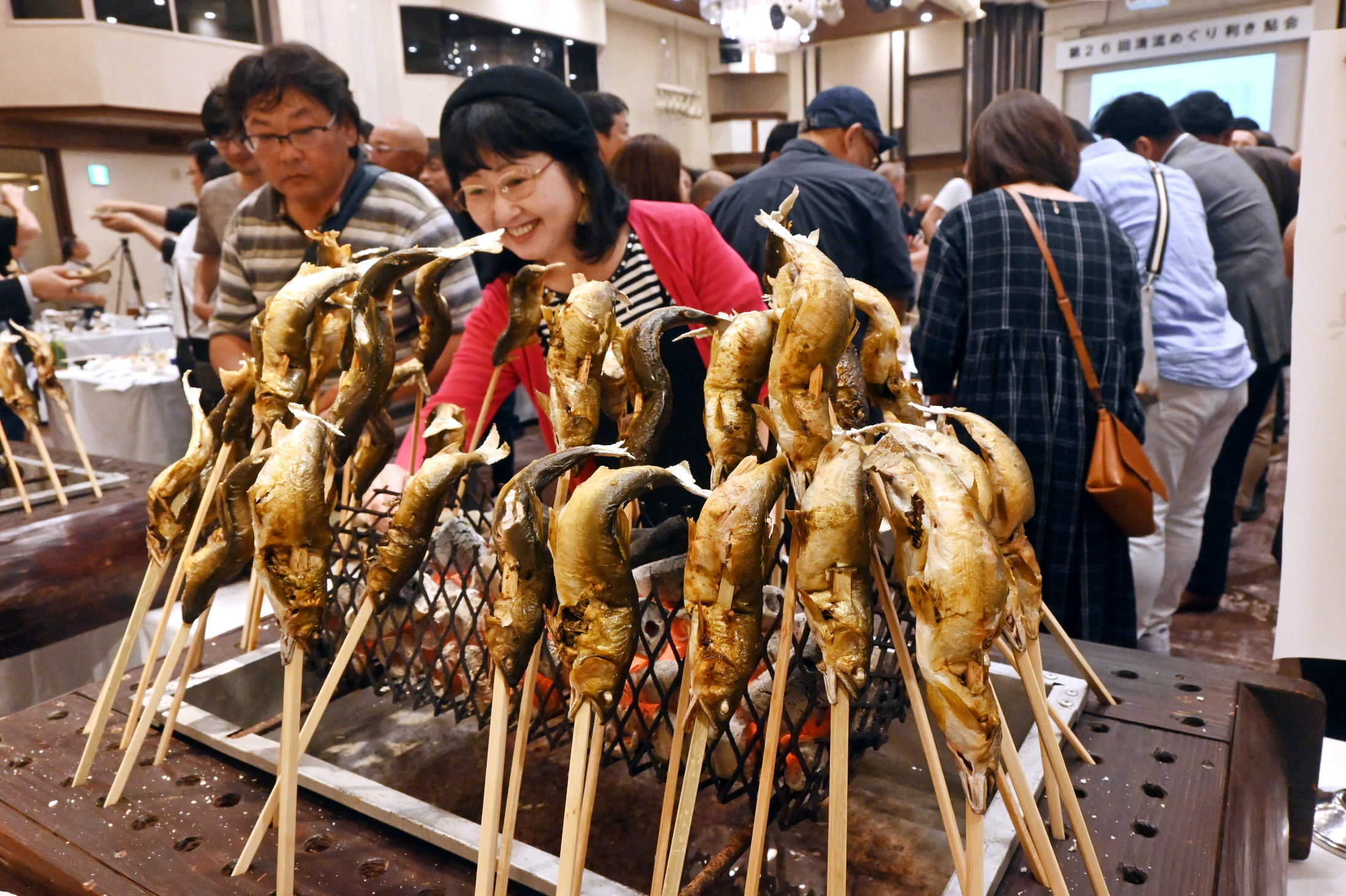 全国各地の天然アユ食べ比べ 「清流めぐり利き鮎会」が9／11に高知