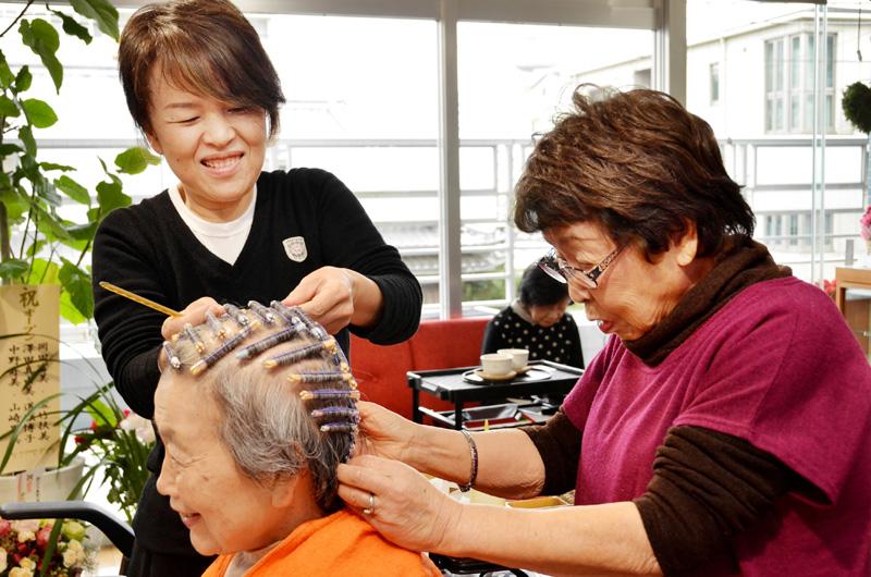 老舗美容室 顧客ごと継承 東京で修業の女性 高知市にuターン 高知新聞
