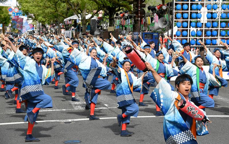 2019よさこい全国大会 最優秀賞 輝 は なるたか 東京都 高知新聞
