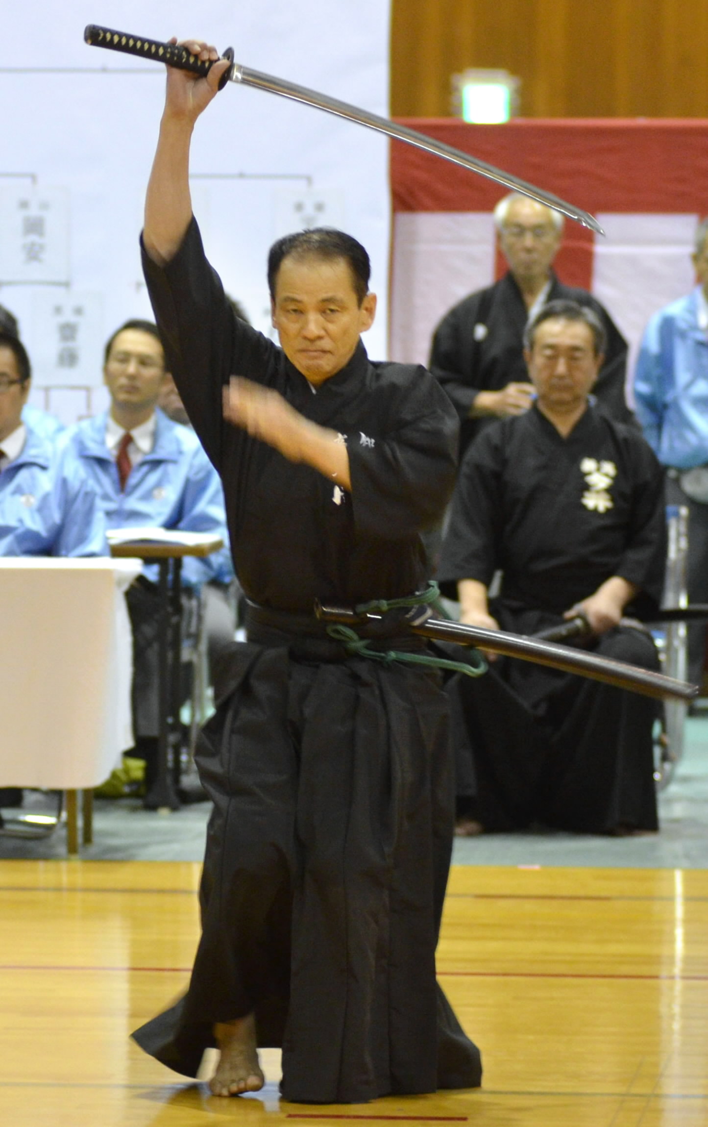 地元開催に熱い思い 全日本居合道 高知が３２年ぶり団体優勝 高知新聞