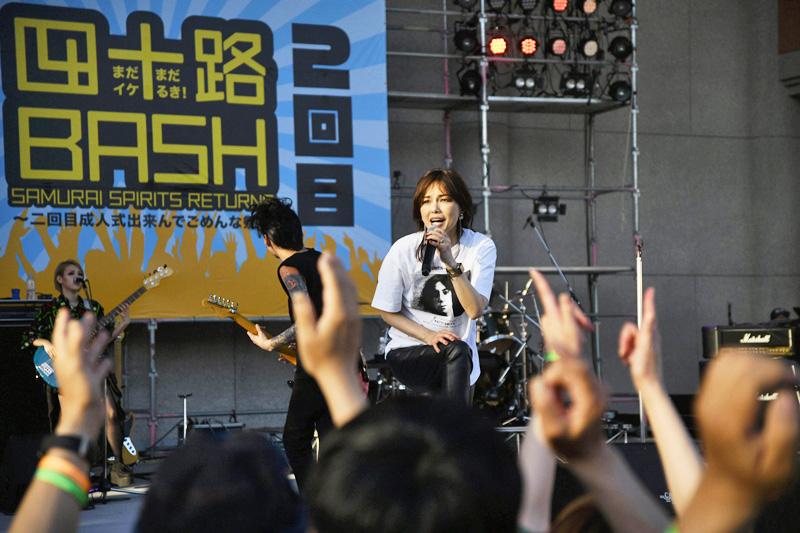 相川七瀬さん熱唱 高知 香南市で 四十路フェス マーク パンサーさんら８組が出演 高知新聞