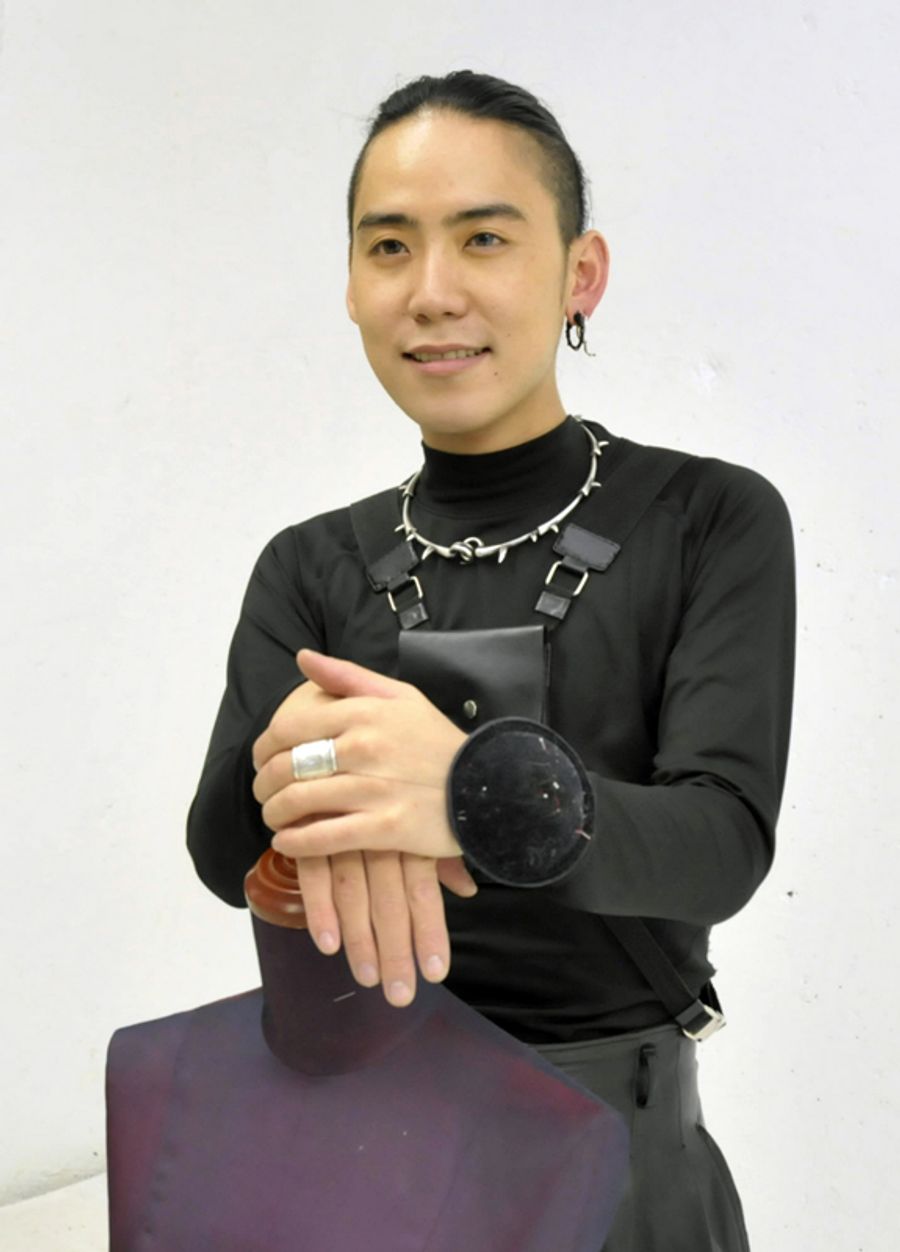 「光り輝く個性を表現した」と話す小西翔さん(東京都世田谷区)