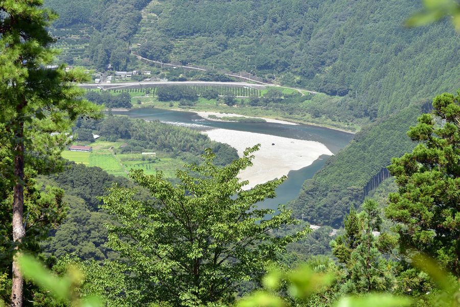 仁淀川も見下ろせる