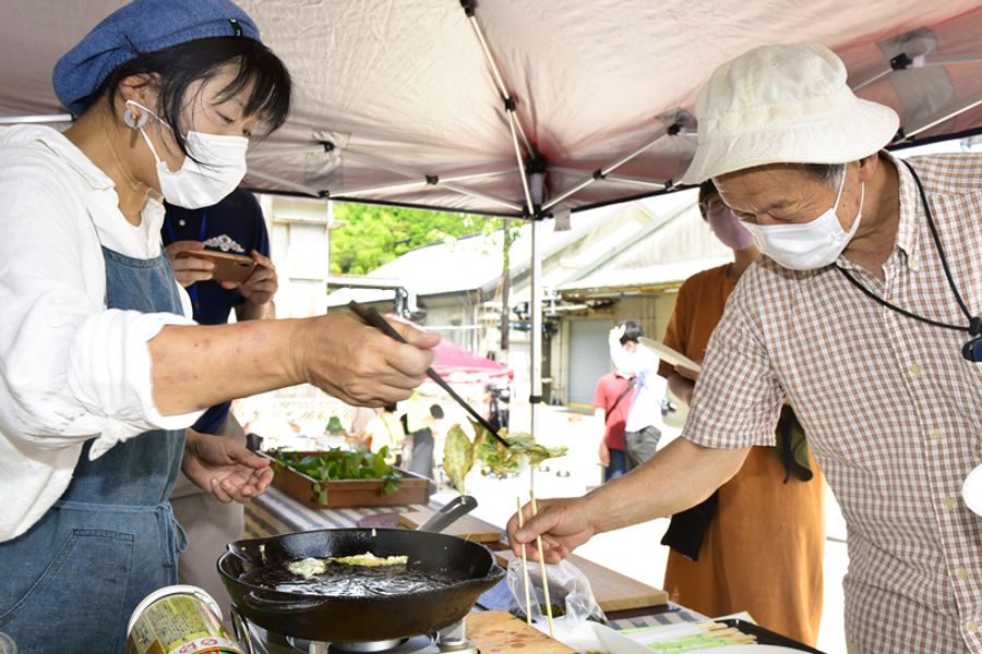 「わんぱく」のプログラムが実演されたオープニングイベント（佐川町甲）