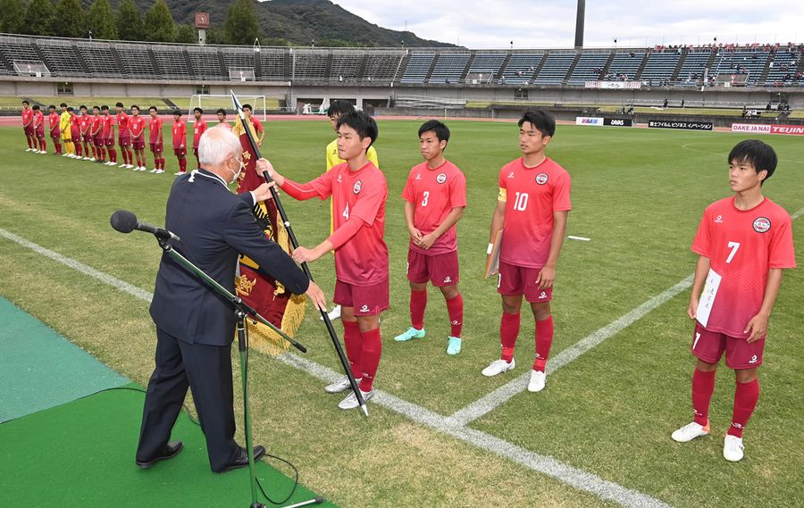 全国高校サッカー 高知が２年ぶり全国へ 決勝 明徳を３ ２で下す 高知新聞
