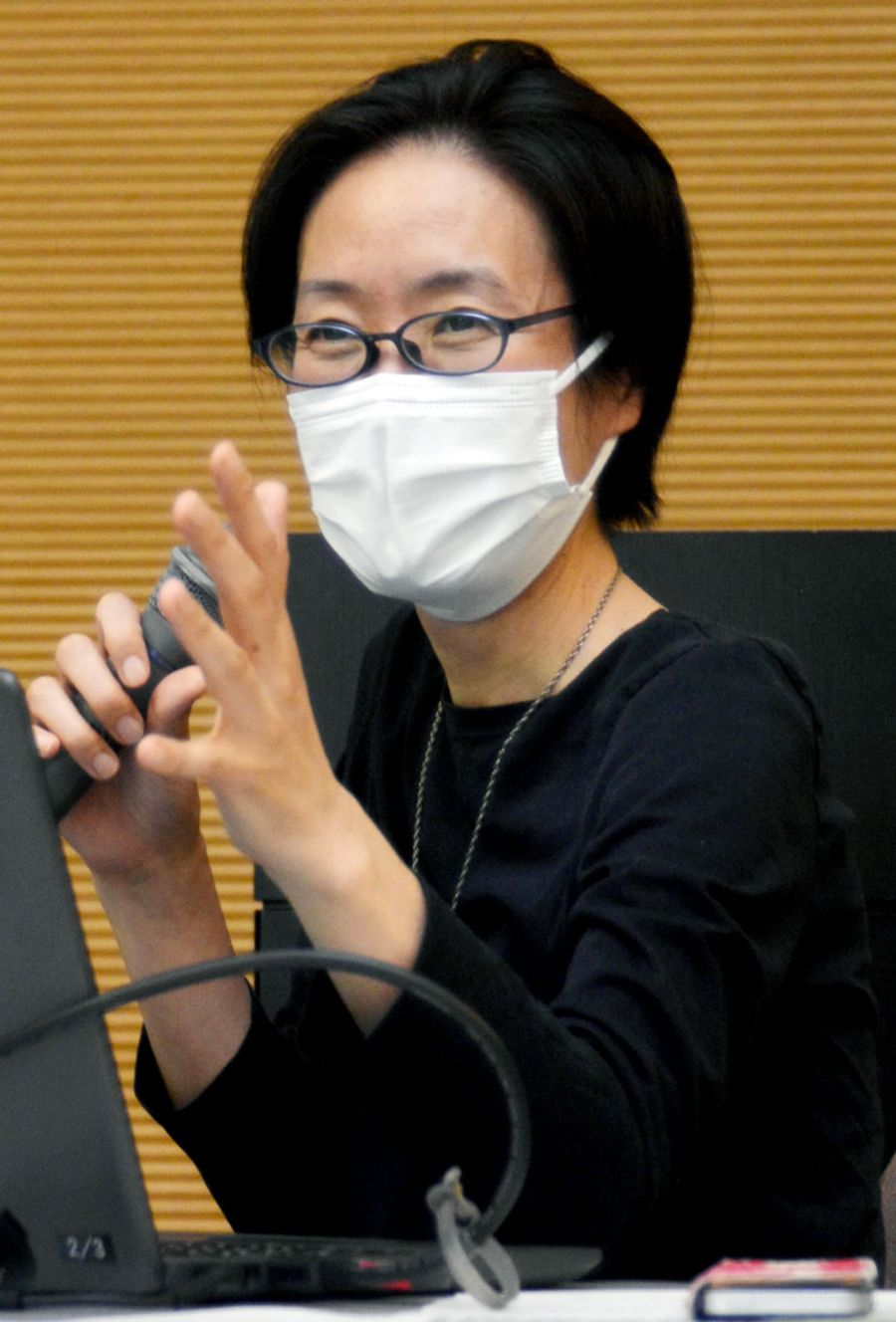 「多様な人が生きやすく、働きやすい環境にはなっていない」と話す瀬山紀子さん(高知市のこうち男女共同参画センター「ソーレ」)