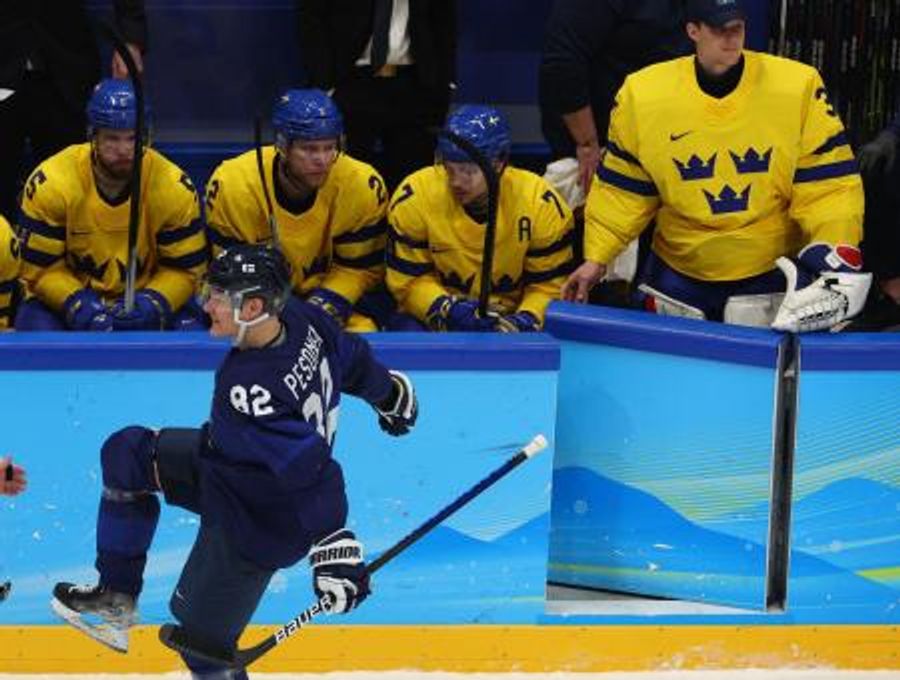 フィンランドが3連勝 アイスホッケー男子・13日 高知新聞