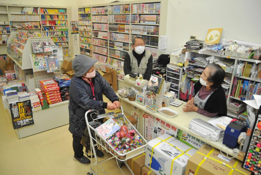 また老舗が 高知市の明文堂書店２ ２３閉店 県内本屋２０年余で半減 大型店やネット影響 高知新聞