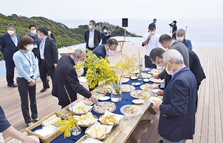 足摺岬の絶景と本格イタリアン パシフィックホテルで３ １０オープン 高知県土佐清水市 高知新聞