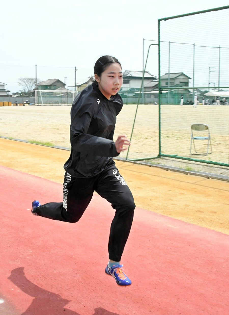 女子 小学 陸上 私の前は、走らせない 岡林結衣 陸上・小学女子１００メートル日本一―月刊マル地スポ | 高知新聞