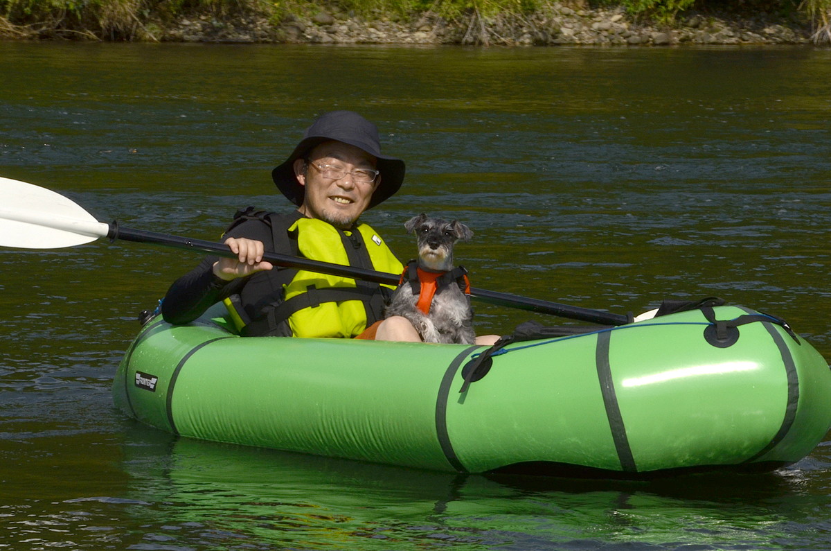 四万十川で愛犬とカヌー 高知県四万十市の業者がツアー 高知新聞