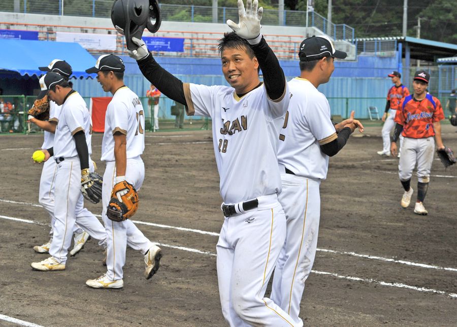 写真特集 ソフトボール男子アジア杯 日本対インド 香港戦から 高知新聞