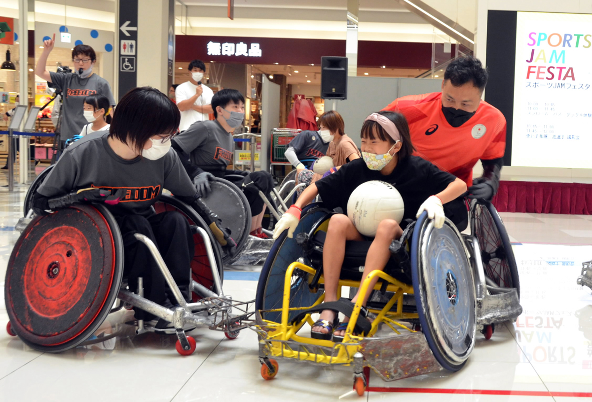 池選手が体験イベントで交流 障害者スポーツの魅力を教える 高知市 高知新聞