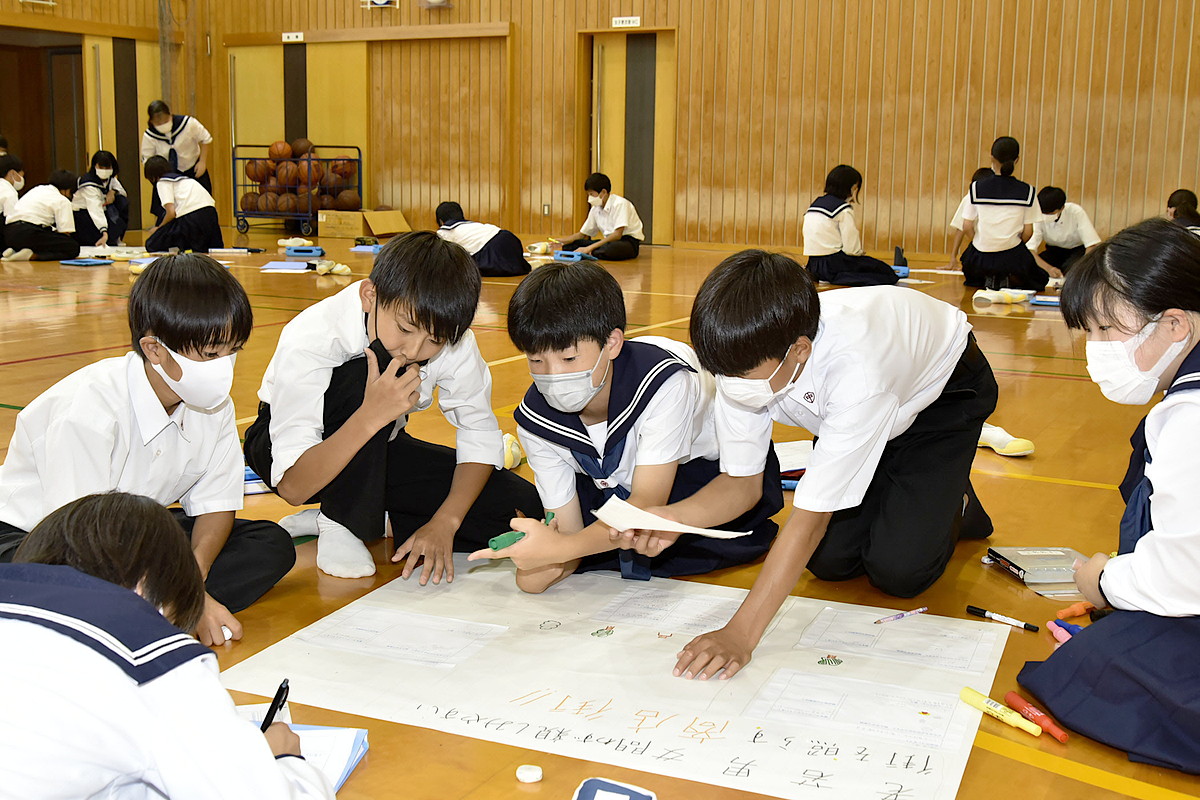 高知県佐川町商店街の将来像 佐川中生が探る アイデアを発表 高知新聞