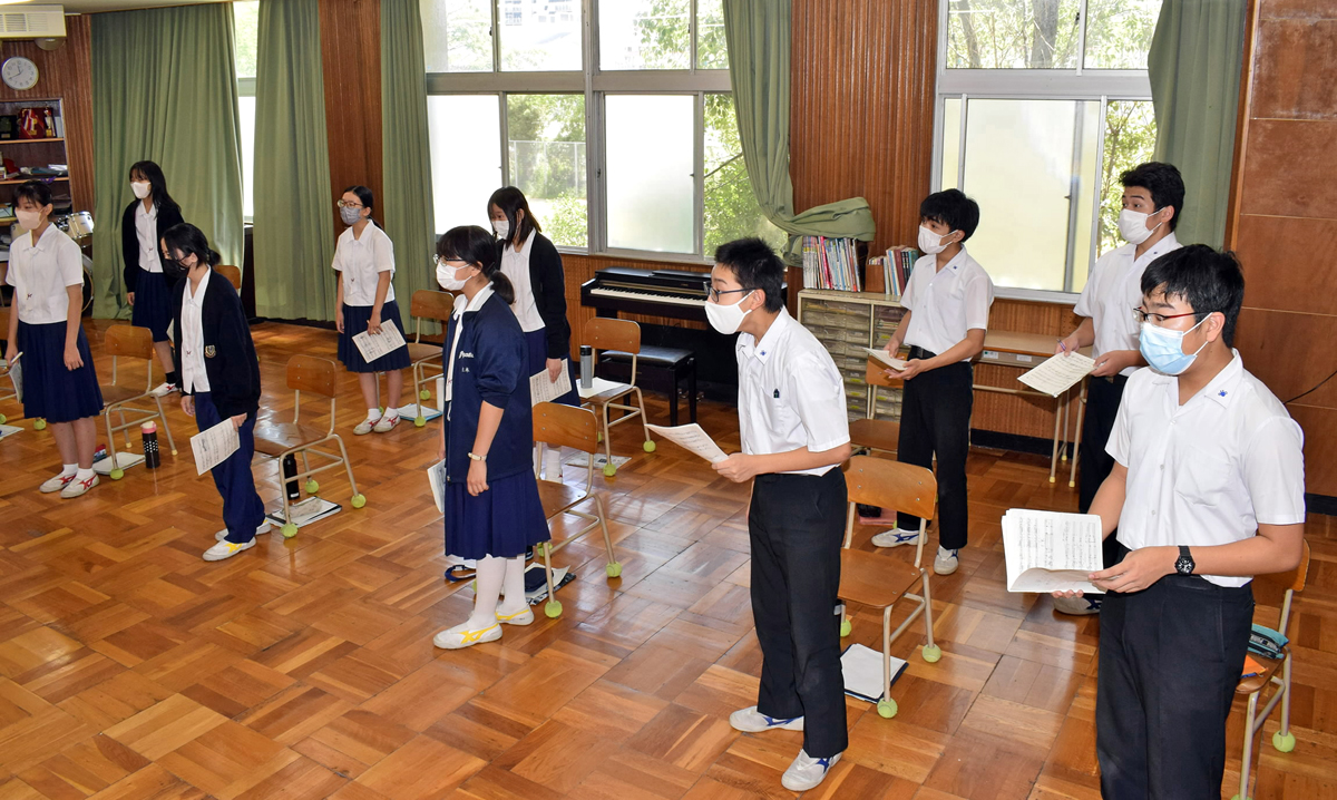 高知大付属中 初の全国合唱コンクールへ 混声合唱に１５人で挑む 学芸高１０年ぶり 付属小３大会連続 高知新聞