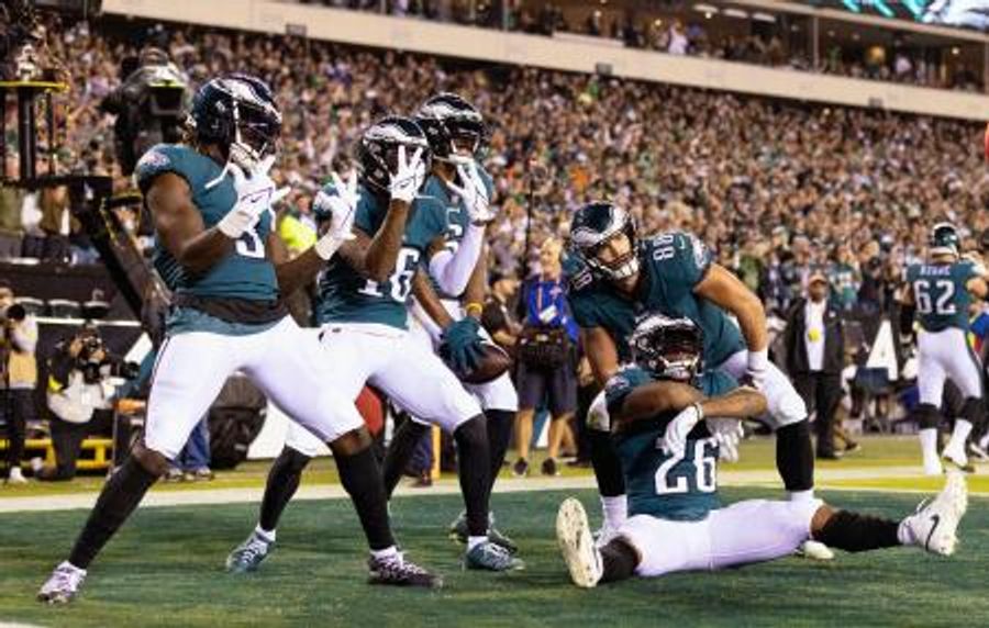 NFL、イーグルスが開幕6連勝 第6週、昨年覇者ラムズは3勝目 高知新聞