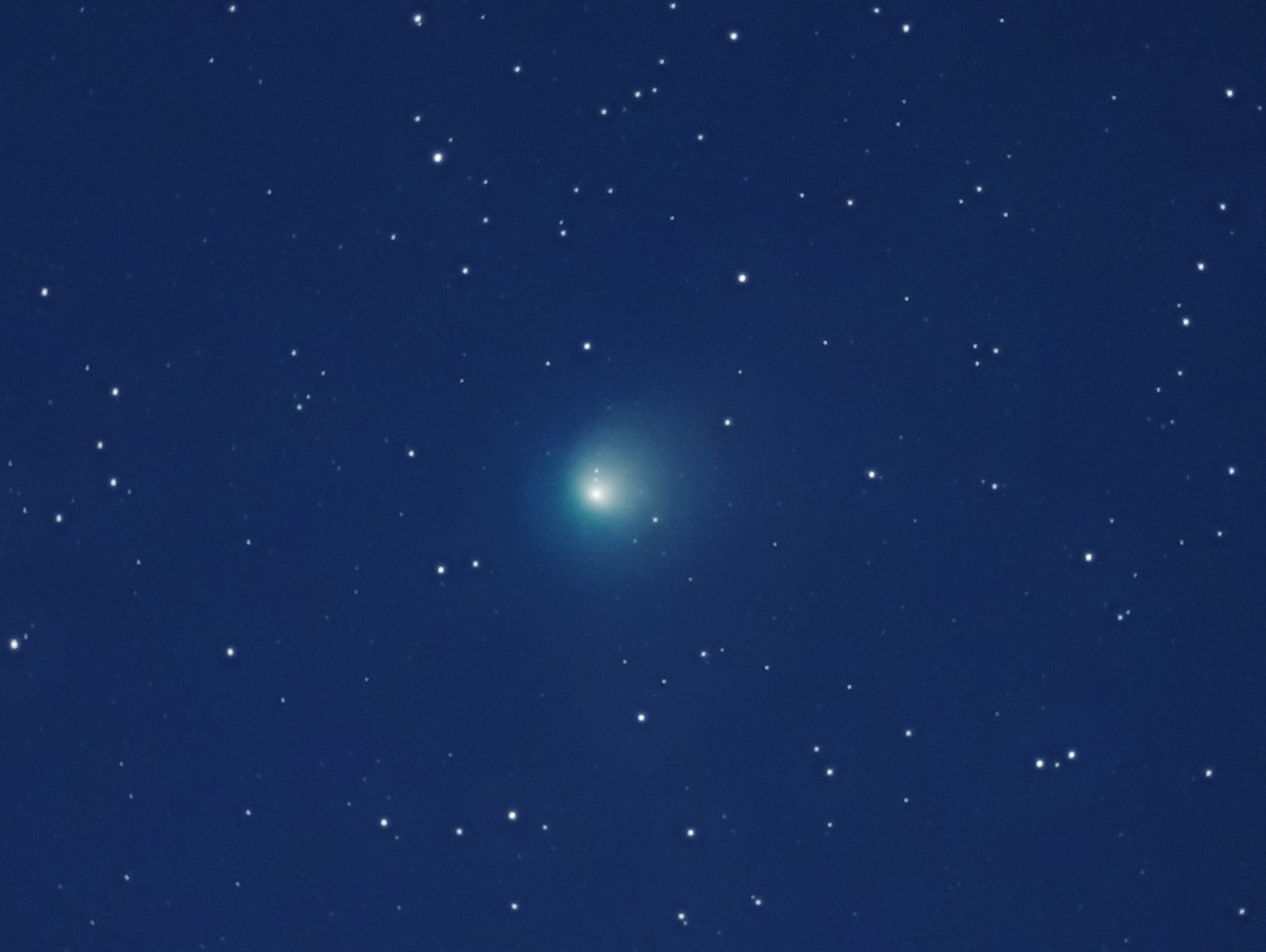 ZTF彗星 5万年ぶり接近 淡い輝き、高知県土佐町で撮影 | 高知新聞