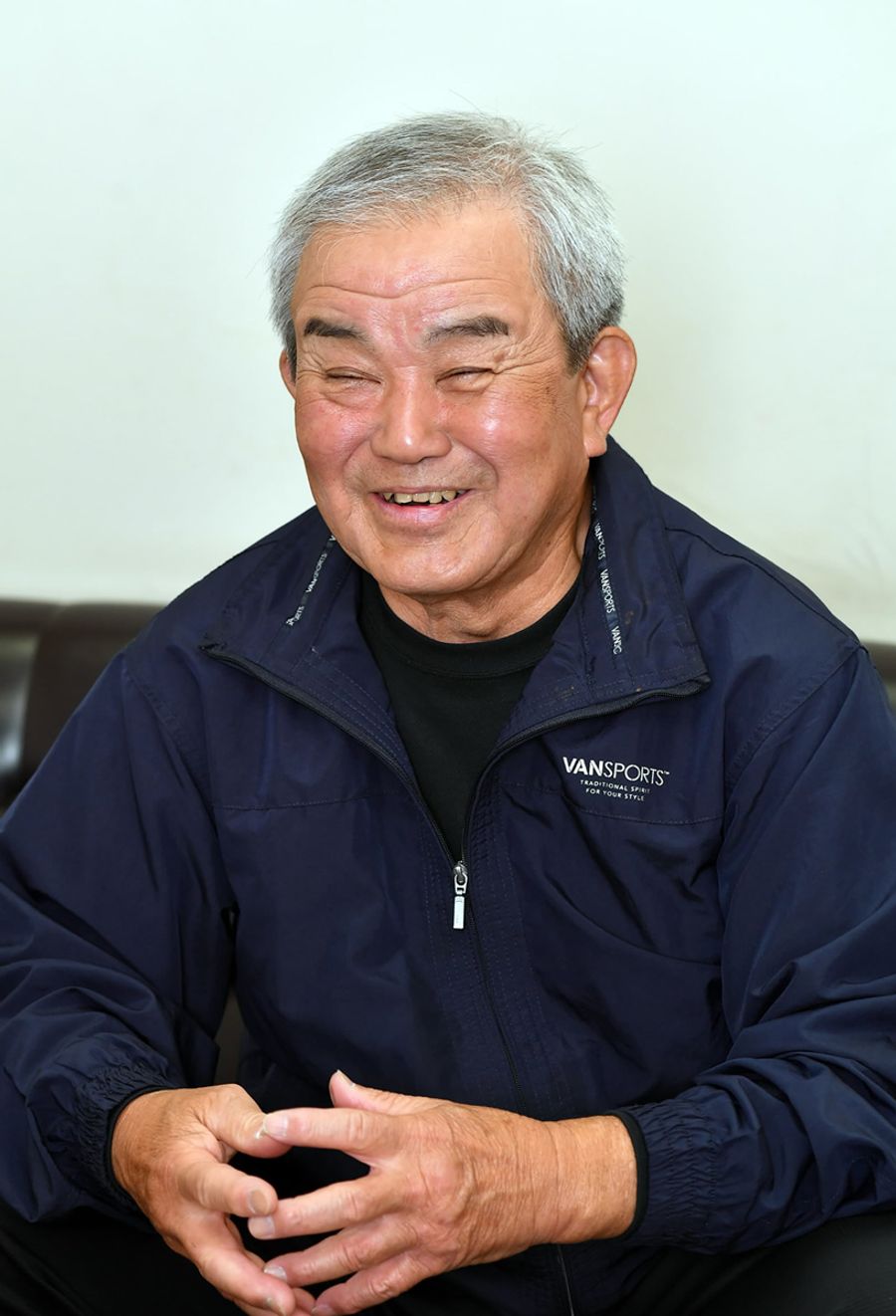 県軟式野球連盟で早起き野球に長く携わってきた吉永初郎さん（高知新聞社＝河本真澄撮影）