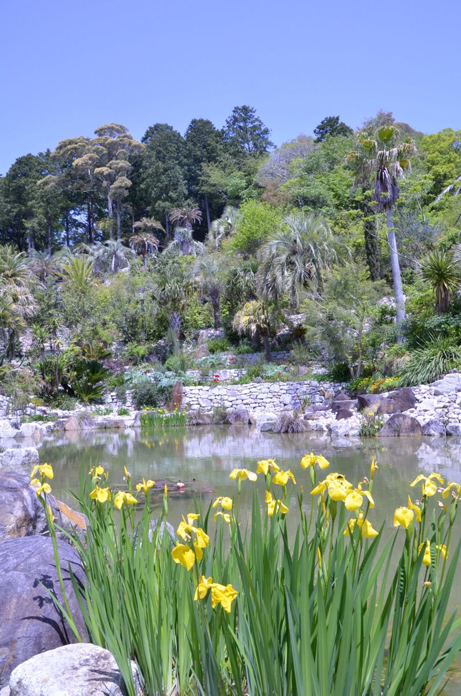 地中海の街をテーマにした「ボルディゲラの庭」