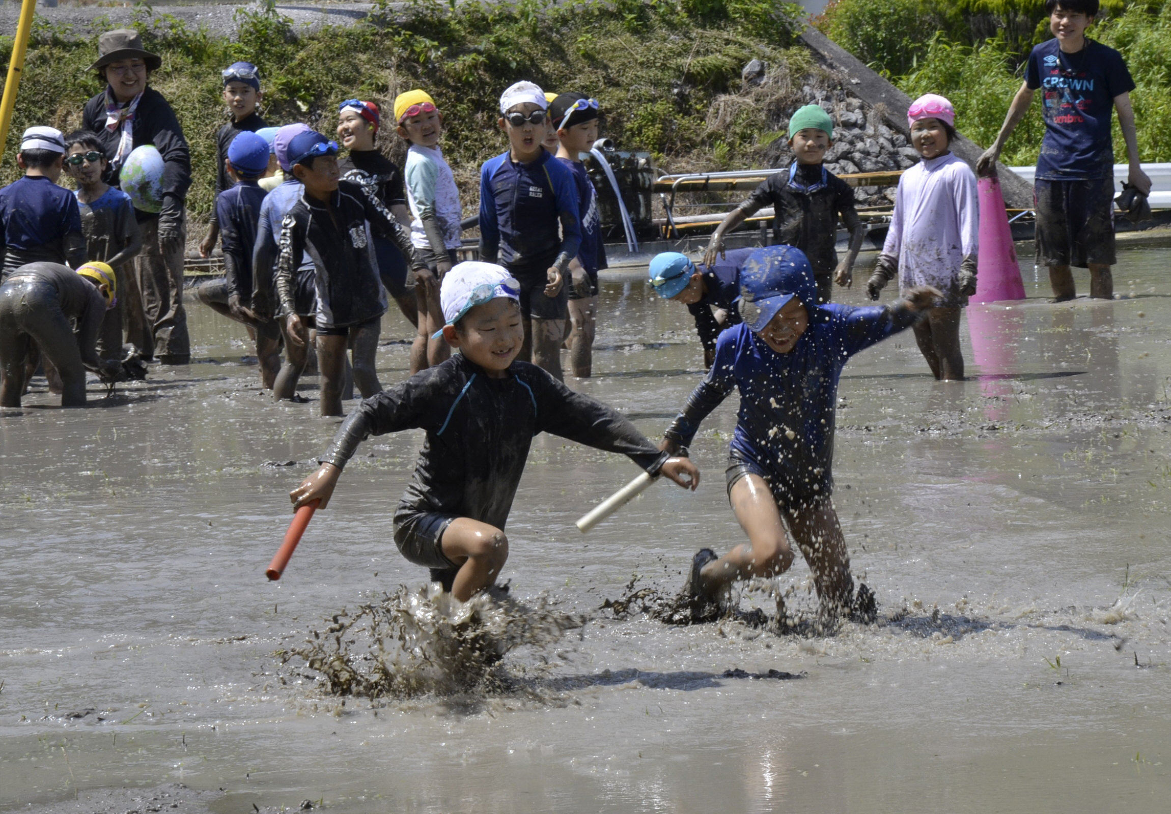 5年ぶり 泥んこ運動会 | 高知新聞