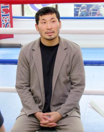 ボクシング元王者岩佐が引退会見 「気持ちよく終われる」 高知新聞