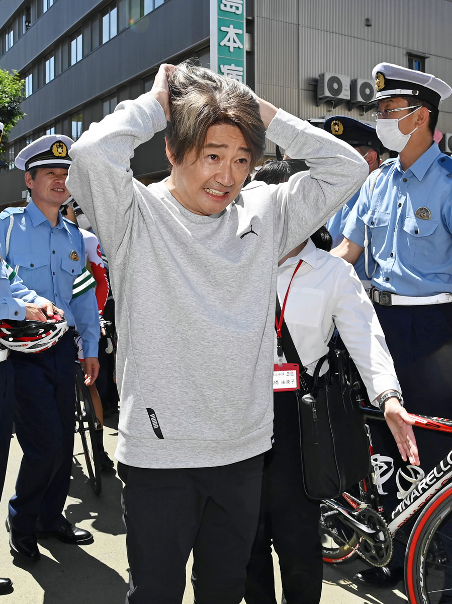 マッチ～！」と声援 近藤真彦さんが自転車のヘルメット着用をPR 高知