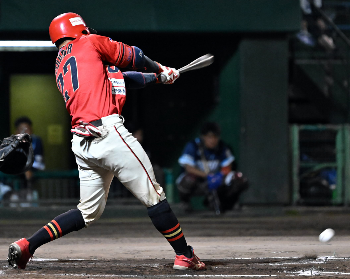 高知ファイティングドッグス 出原勝ち越し打 徳島に4―2 瀬古6