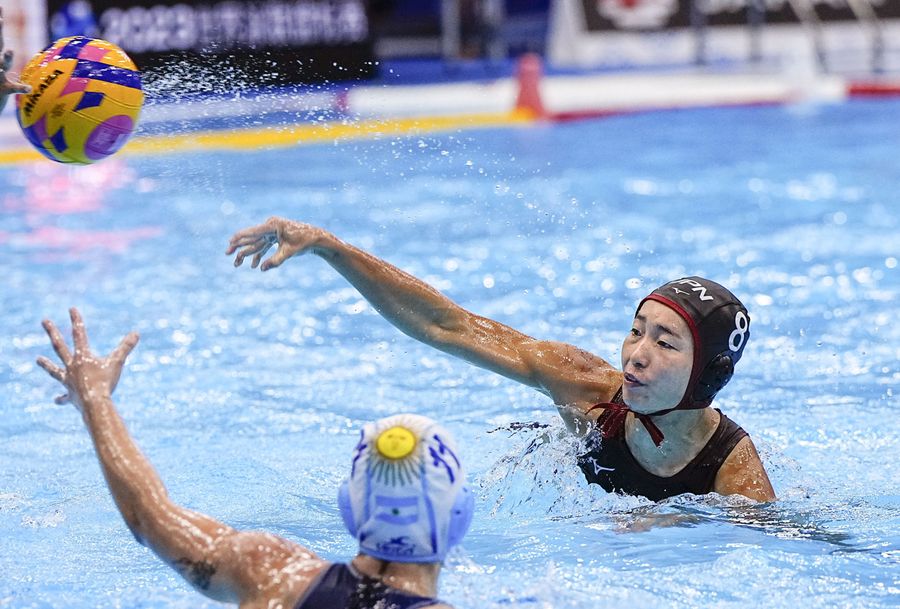 【日本―アルゼンチン】第１ピリオド、ゴールを決める北村＝右（マリンメッセ福岡）