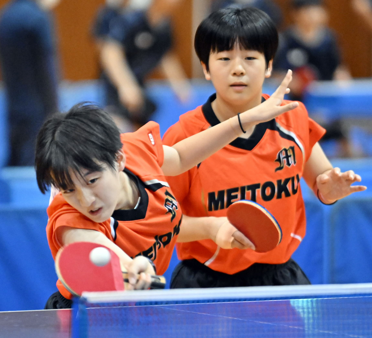 卓球 明徳13年連続の男女優勝 男子は21連覇―高知県中学総体