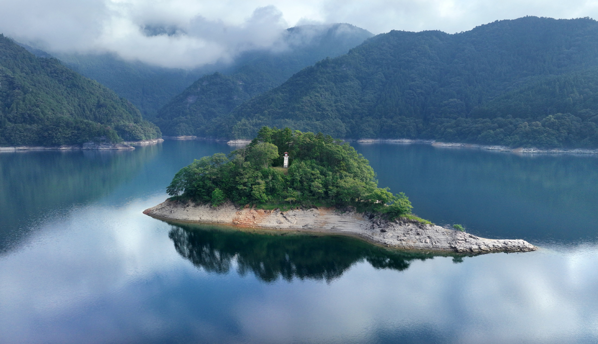 早明浦ダム　リーフ　昭和　さめうら湖　吉野川　重力式コンクリート　打設　ダム 早明浦ダム | 観光スポット検索 | 高知県観光情報Webサイト
