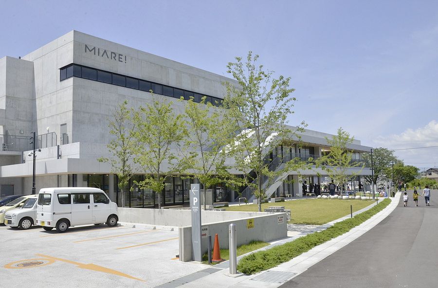 昨年４月にオープンした市地域交流センター「みあーれ」（南国市大そね甲）