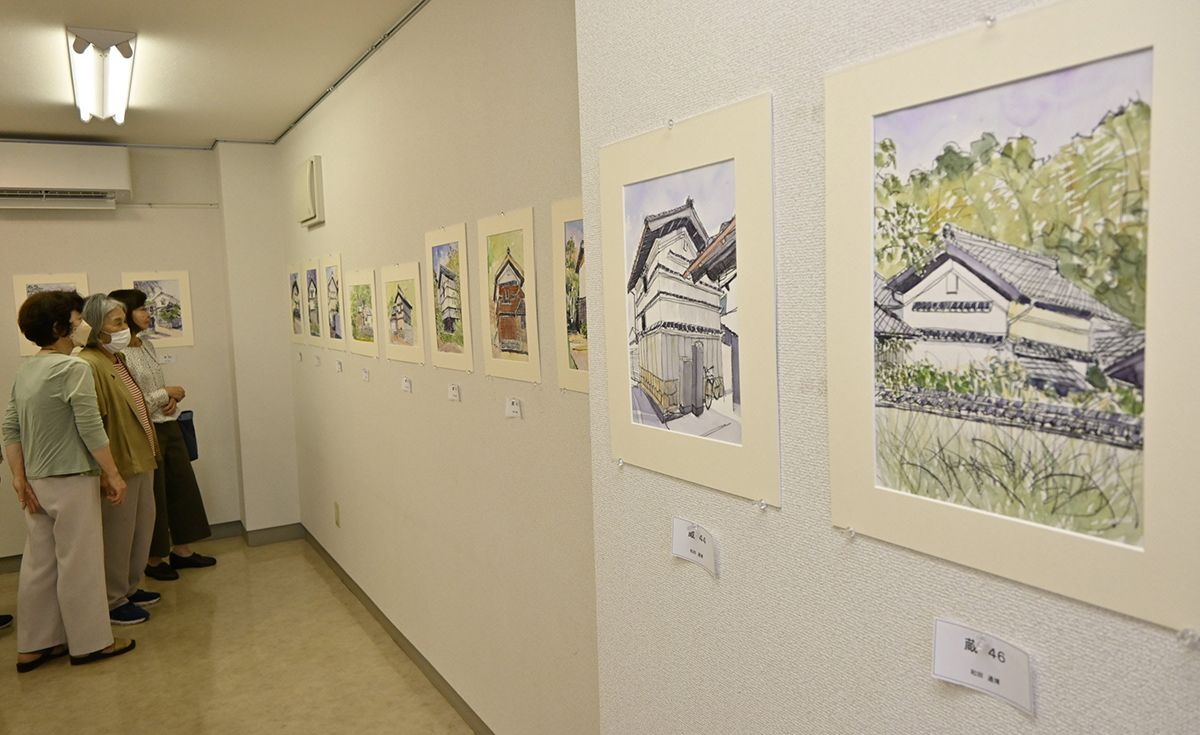 土蔵の里」全51棟を水彩画に 高知市で地元・春野町仁ノの男性が個展