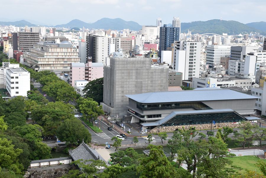 高知城から東を望む（２０２３年）