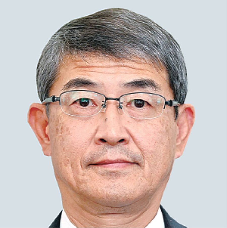 桑名龍吾氏
