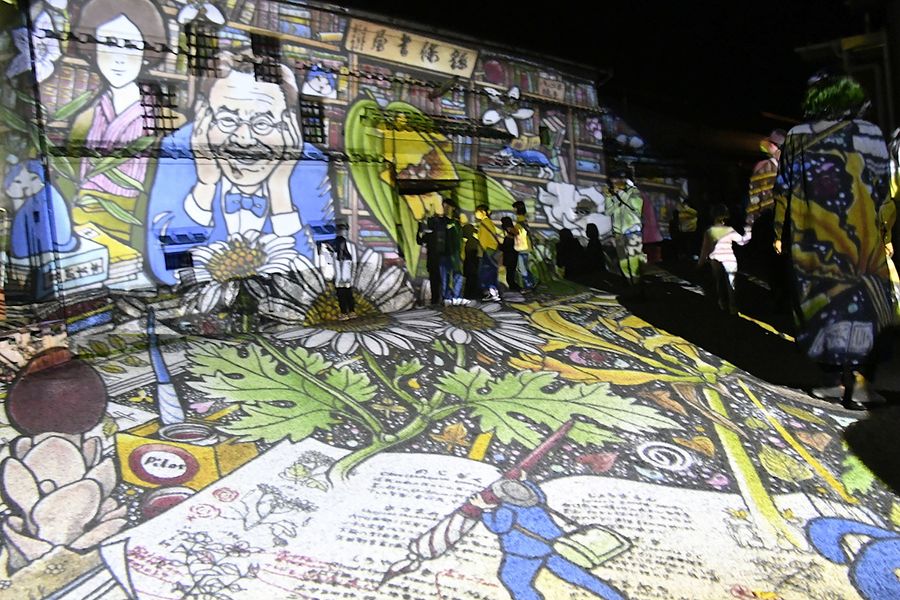 佐川町の歴史的な町並みを光で彩った「さかわ酒蔵ロード劇場」(佐川町甲)