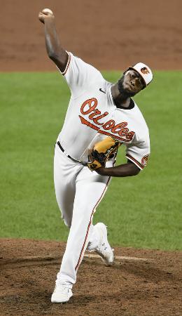 バティスタに最優秀救援投手賞 ウィリアムズは2度目受賞 高知新聞