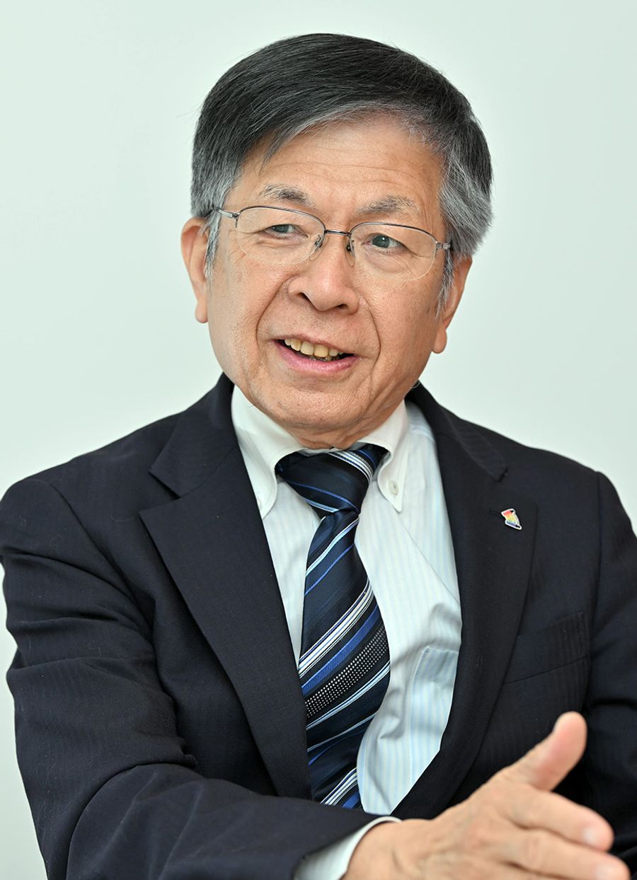 「怒っても何も解決せん。あんまり職員をしかったことはない」と話す岡﨑誠也氏（高知新聞社＝森本敦士撮影）