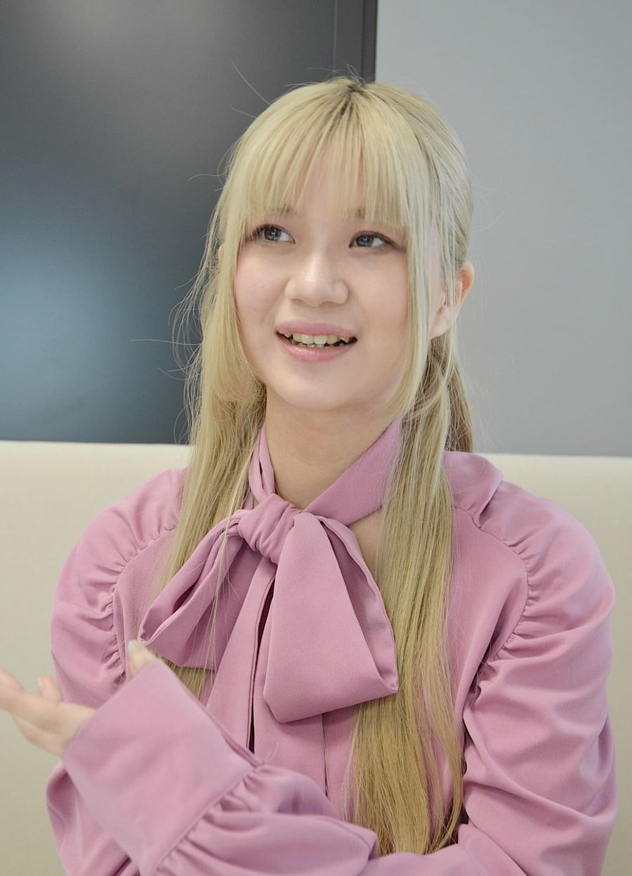 「高校の時もキネマＭで上映。新装されたキネマＭでどうしても上映したかった」と語る戸梶美雪さん（高知市内）